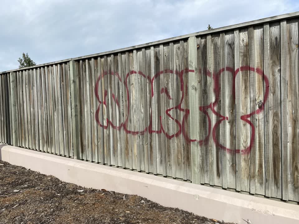 The photograph attached to this graffiti report