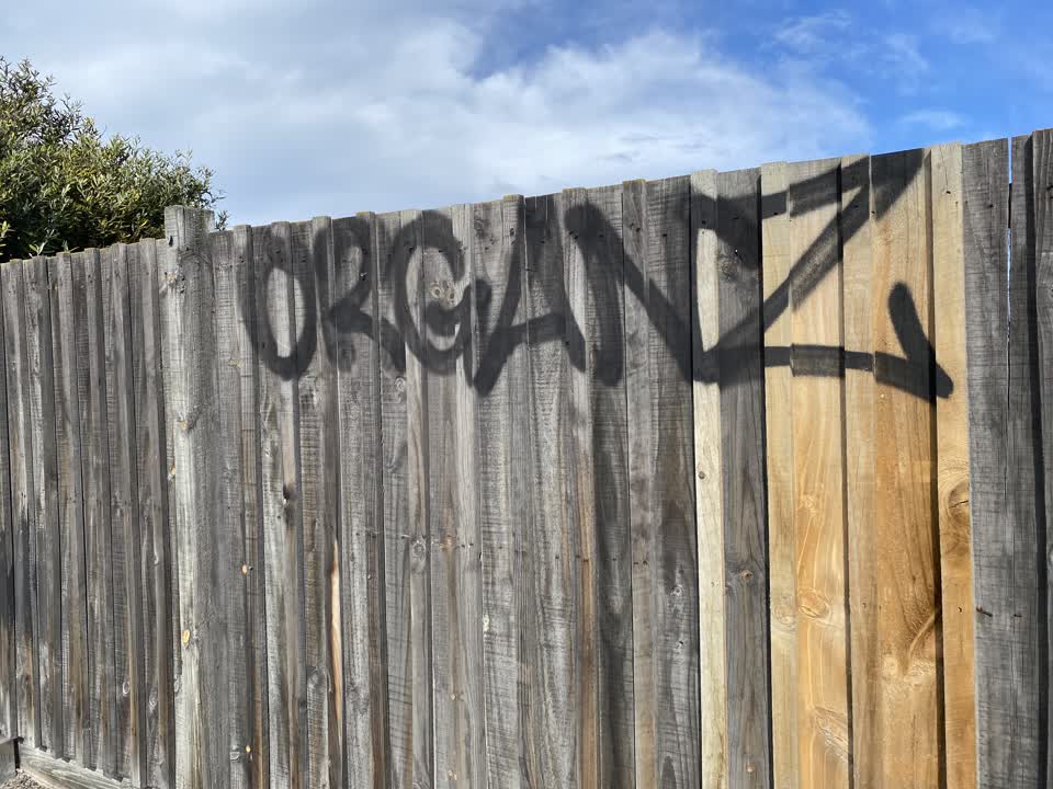 The photograph attached to this graffiti report