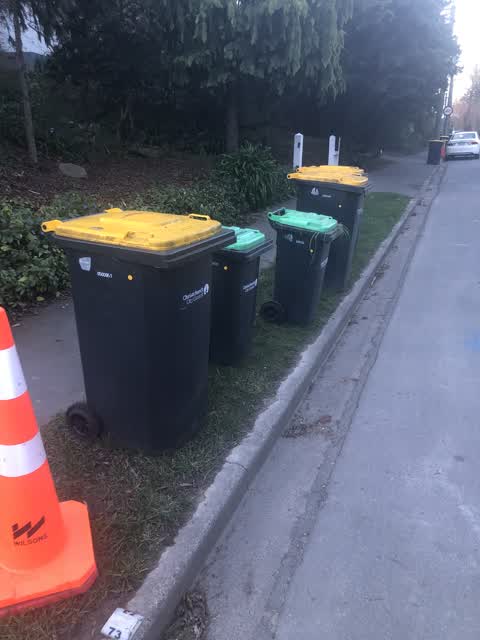 Rubbish/Recycling, a report photo