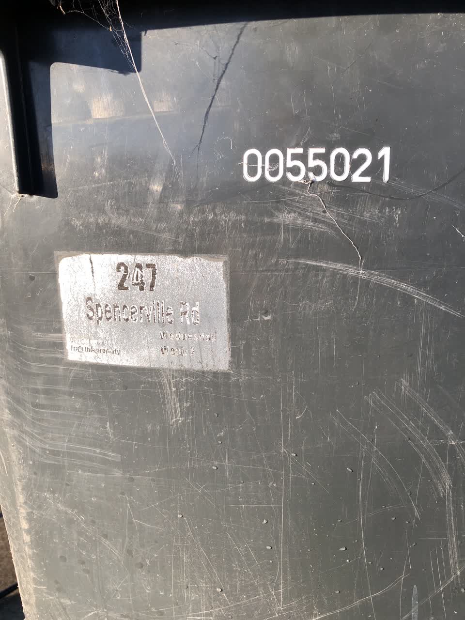 The photograph attached to this rubbish/recycling report