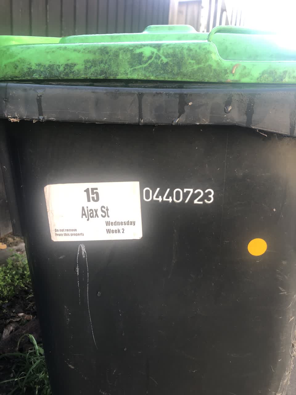 The photograph attached to this rubbish/recycling report