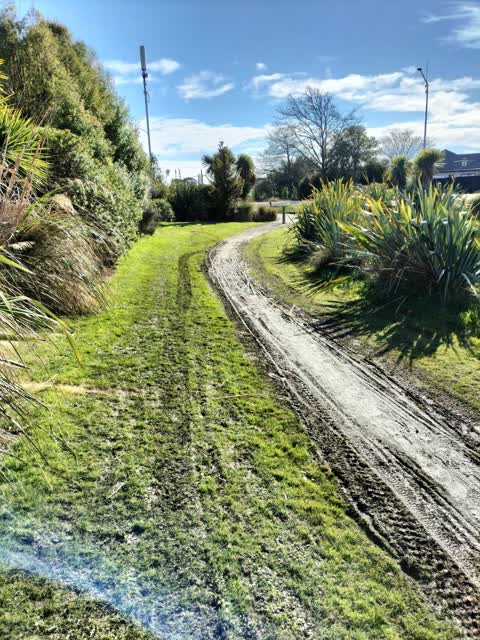 Roading/Streets, a report photo