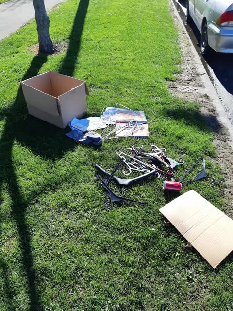 Rubbish/Recycling, a report photo