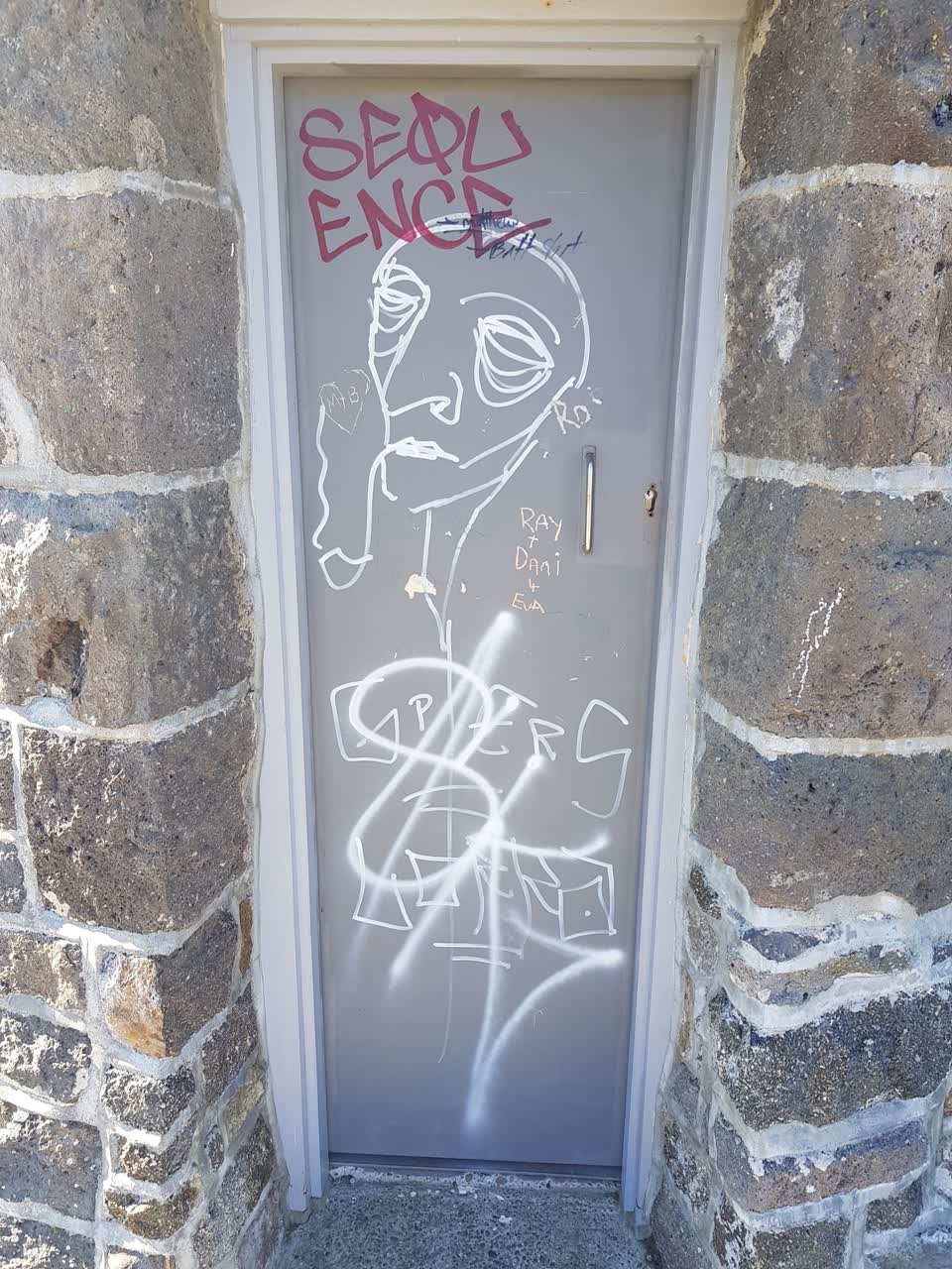 The photograph attached to this graffiti report
