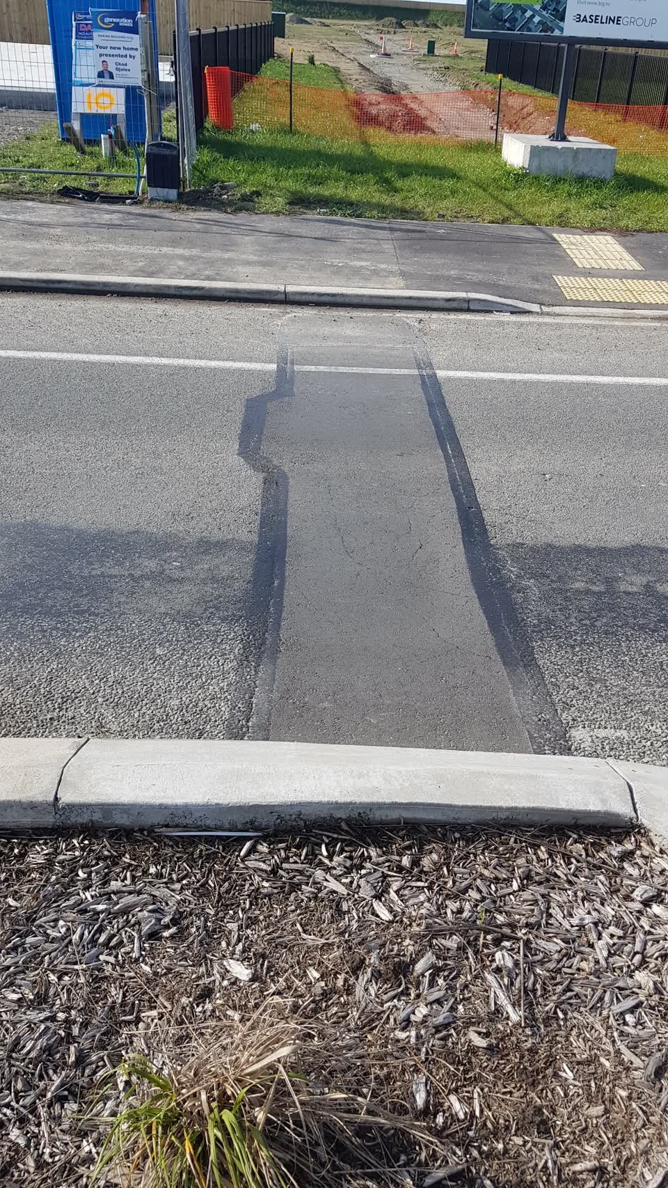 The photograph attached to this roading/streets report