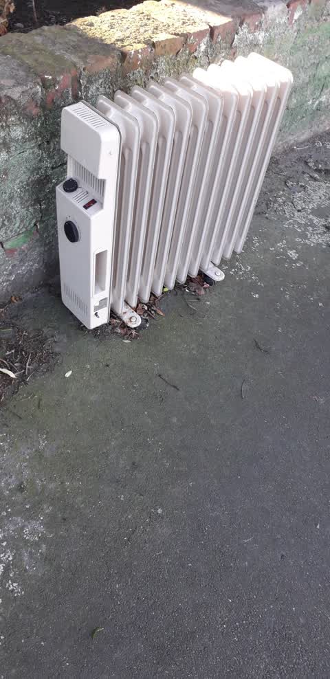 Rubbish/Recycling, a report photo