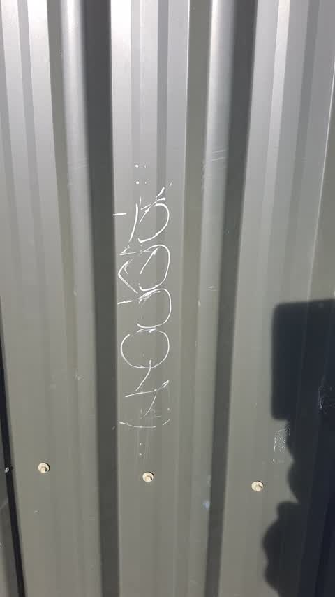 Graffiti, a report photo