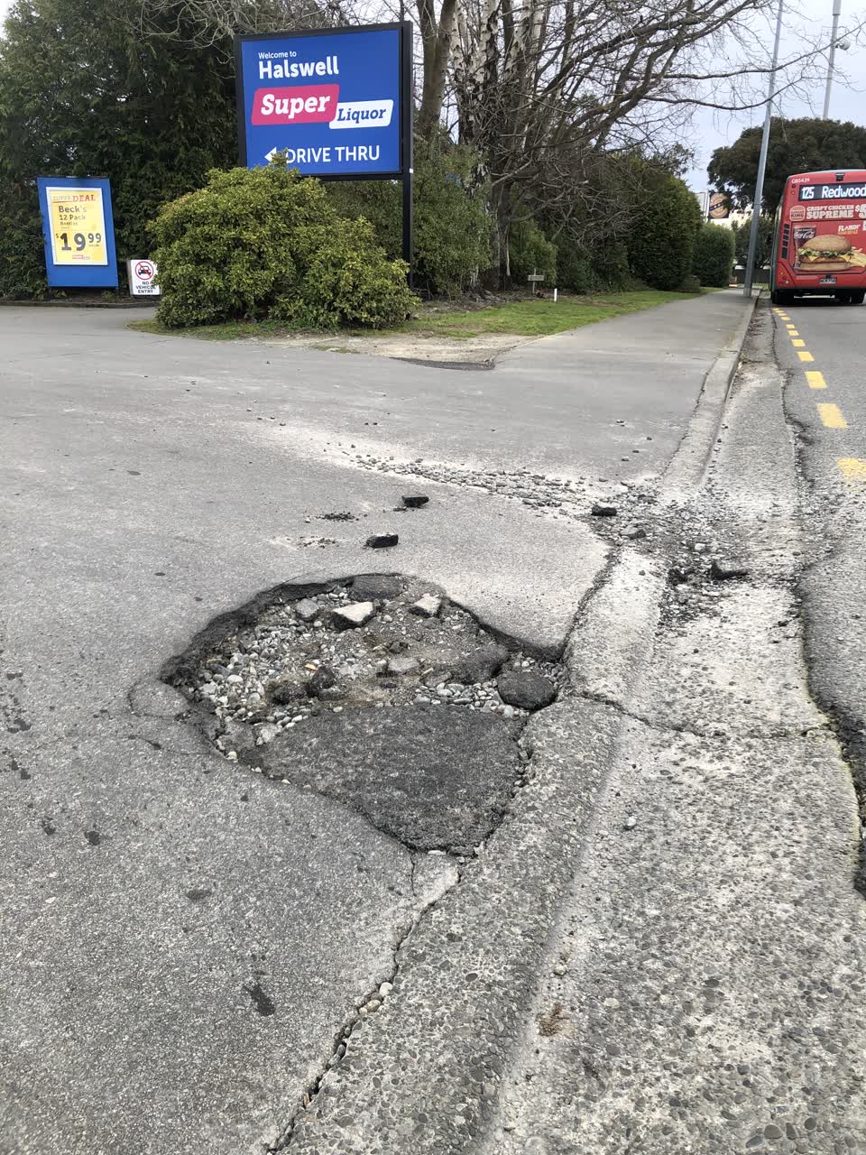 The photograph attached to this roading/streets report