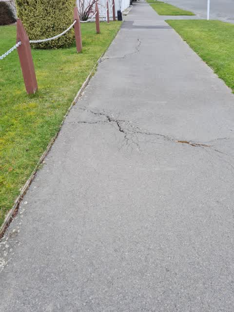 Roading/Streets, a report photo