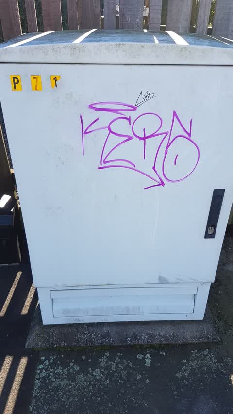 Graffiti, a report photo