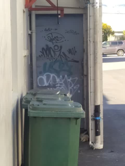Graffiti, a report photo