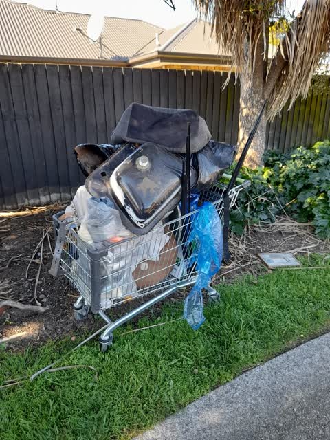 Rubbish/Recycling, a report photo