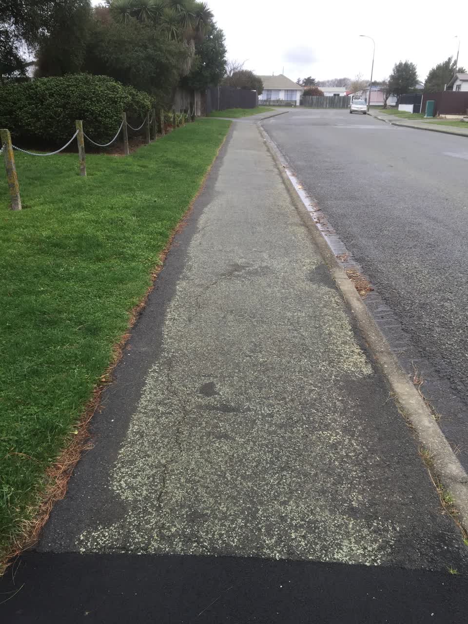 The photograph attached to this roading/streets report