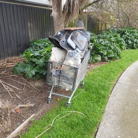 Rubbish/Recycling, a report photo
