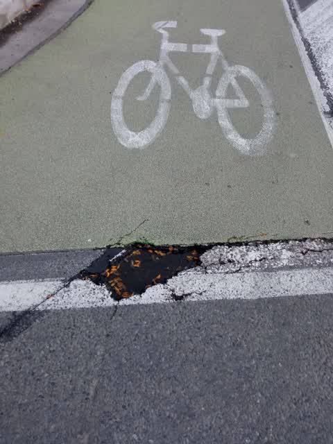 Roading/Streets, a report photo