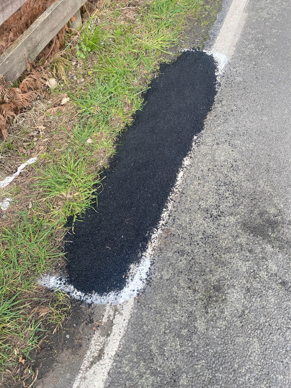 The photograph attached to this roading/streets report