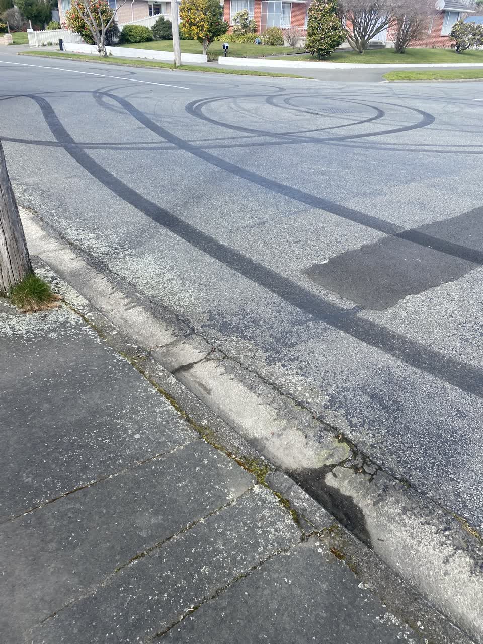 The photograph attached to this roading/streets report