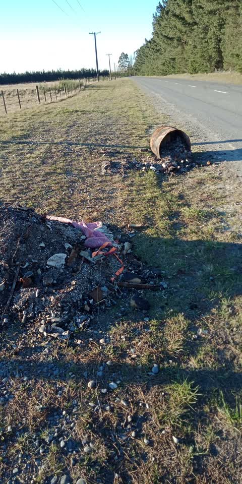 Rubbish/Recycling, a report photo
