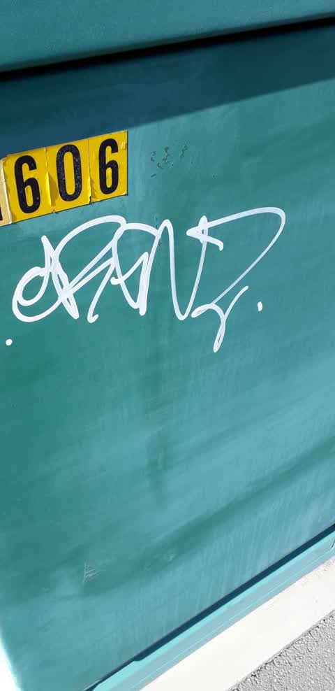 Graffiti, a report photo