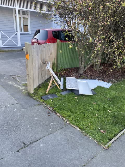 Rubbish/Recycling, a report photo