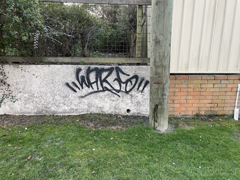 The photograph attached to this graffiti report