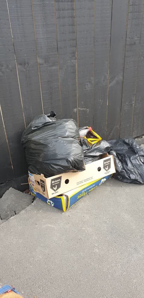 Rubbish/Recycling, a report photo