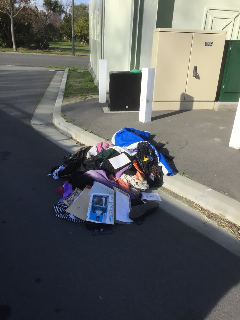 The photograph attached to this rubbish/recycling report