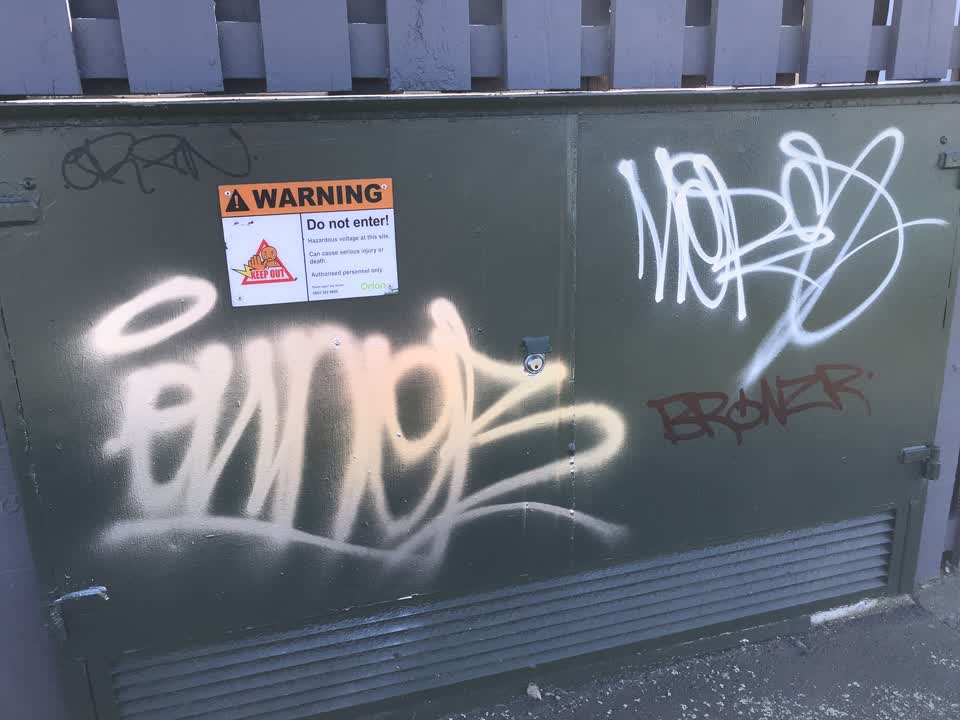 The photograph attached to this graffiti report
