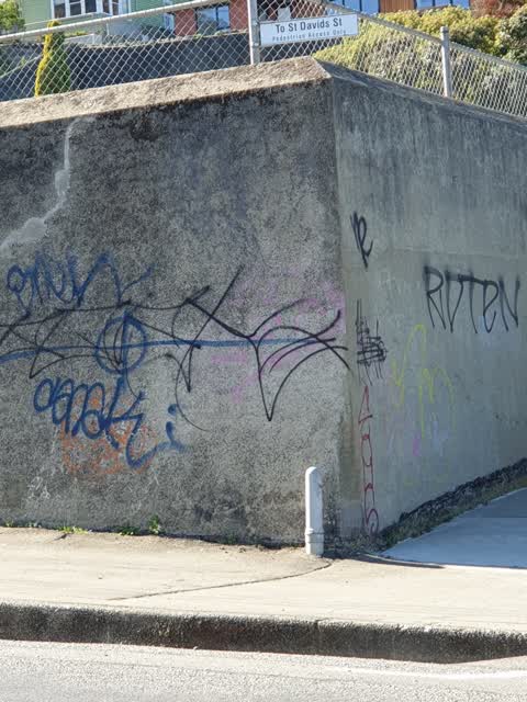 Graffiti, a report photo