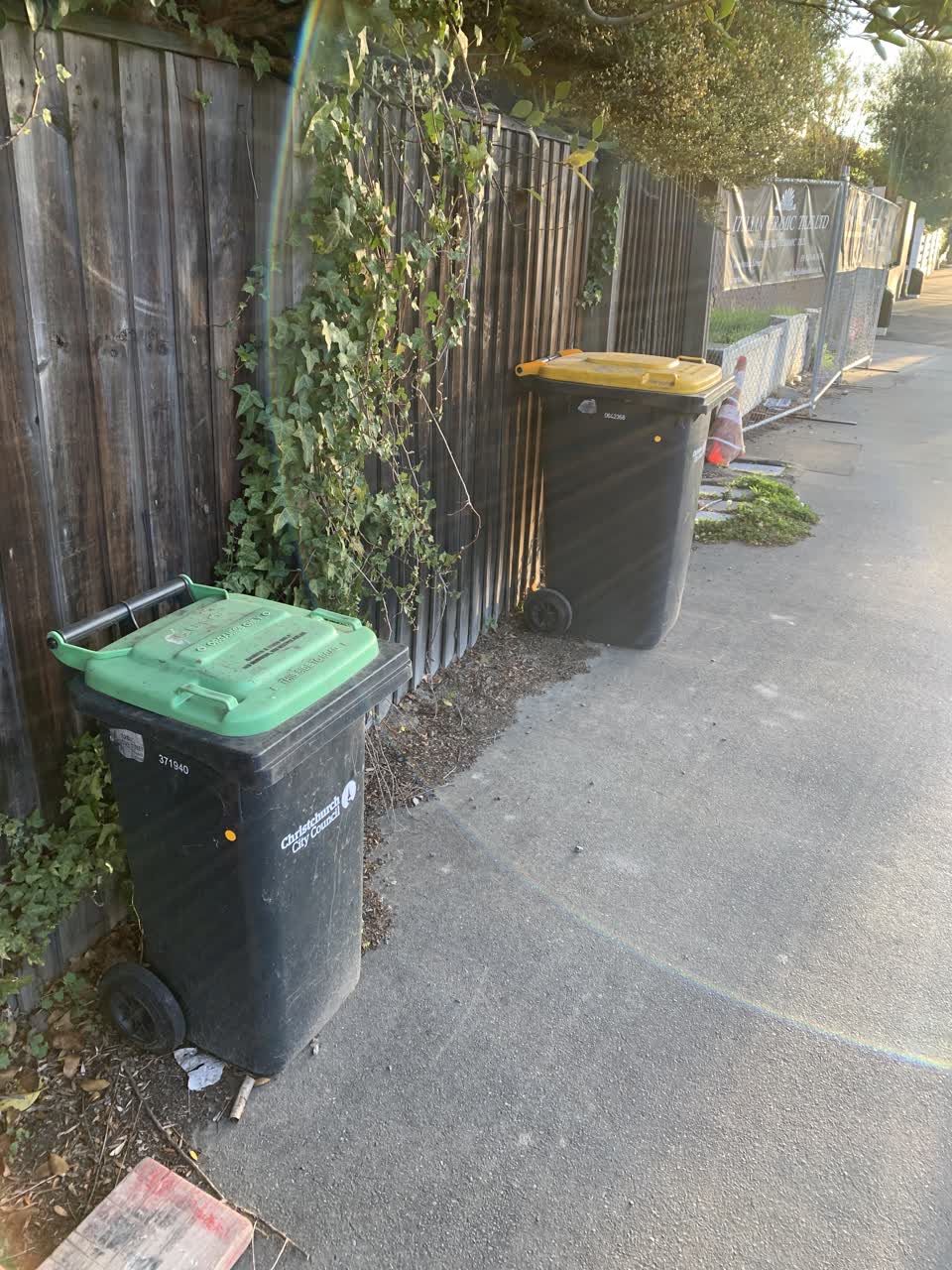 The photograph attached to this rubbish/recycling report