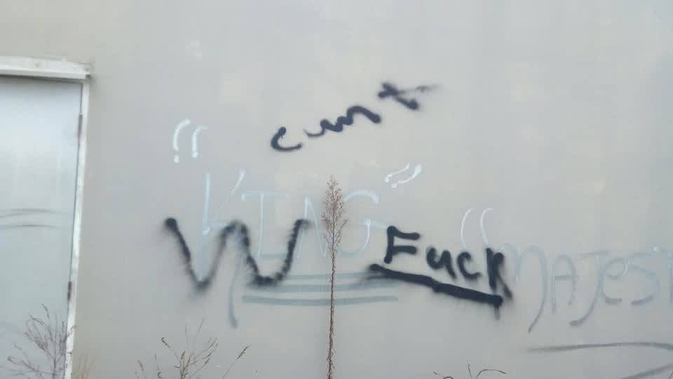 The photograph attached to this graffiti report