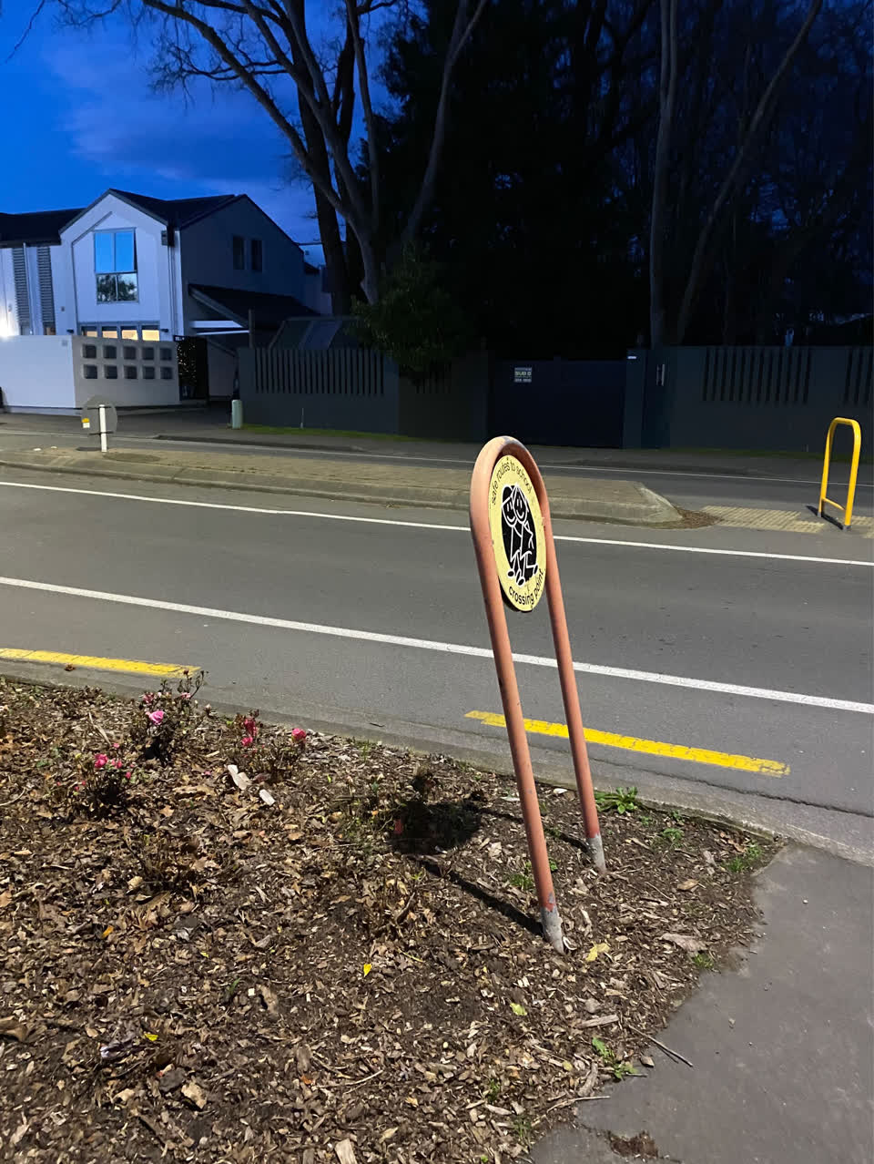 The photograph attached to this roading/streets report