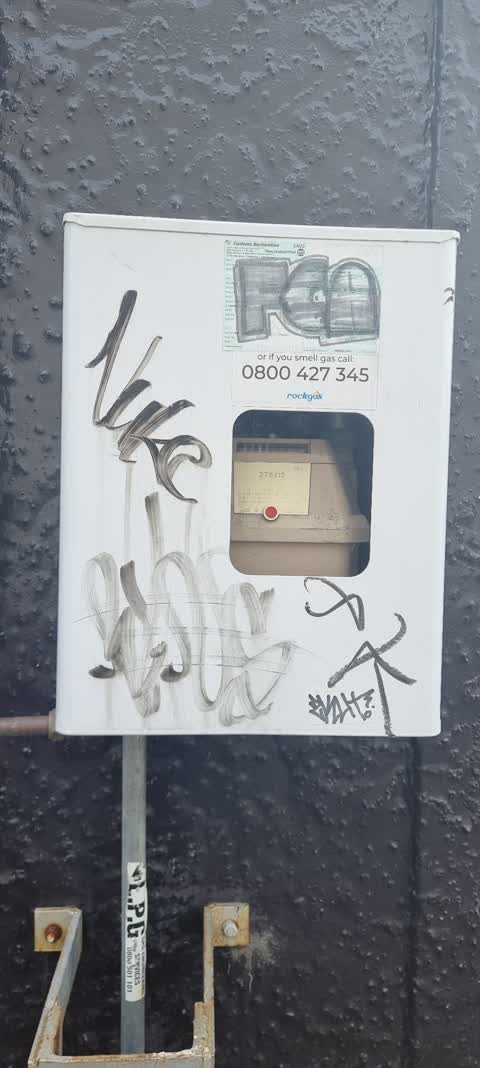Graffiti, a report photo