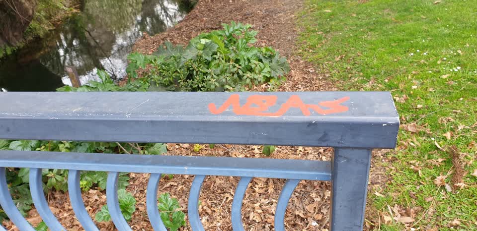 The photograph attached to this graffiti report