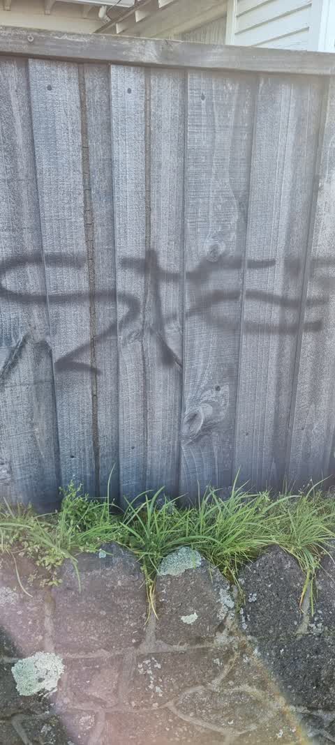 Graffiti, a report photo