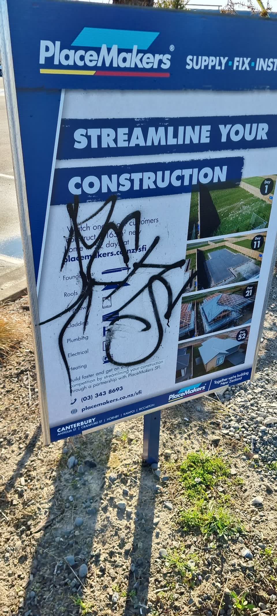 The photograph attached to this graffiti report
