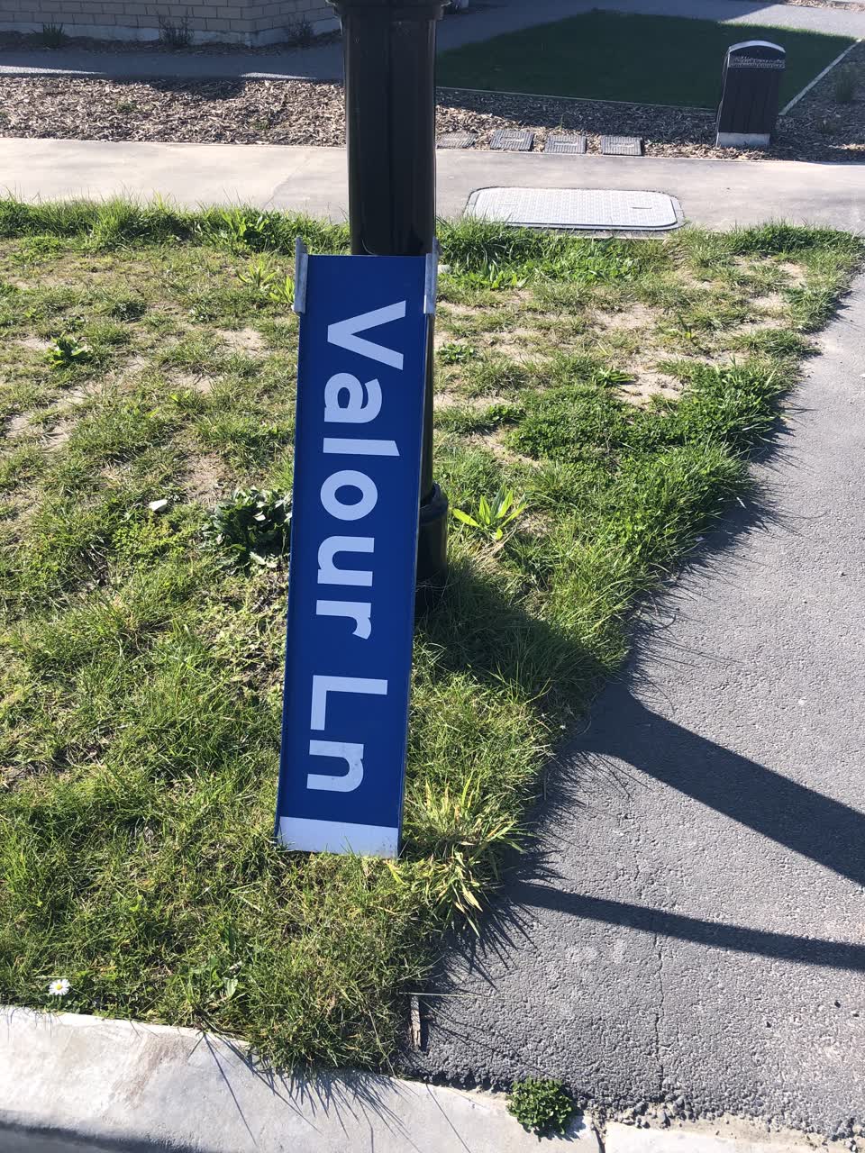 The photograph attached to this roading/streets report