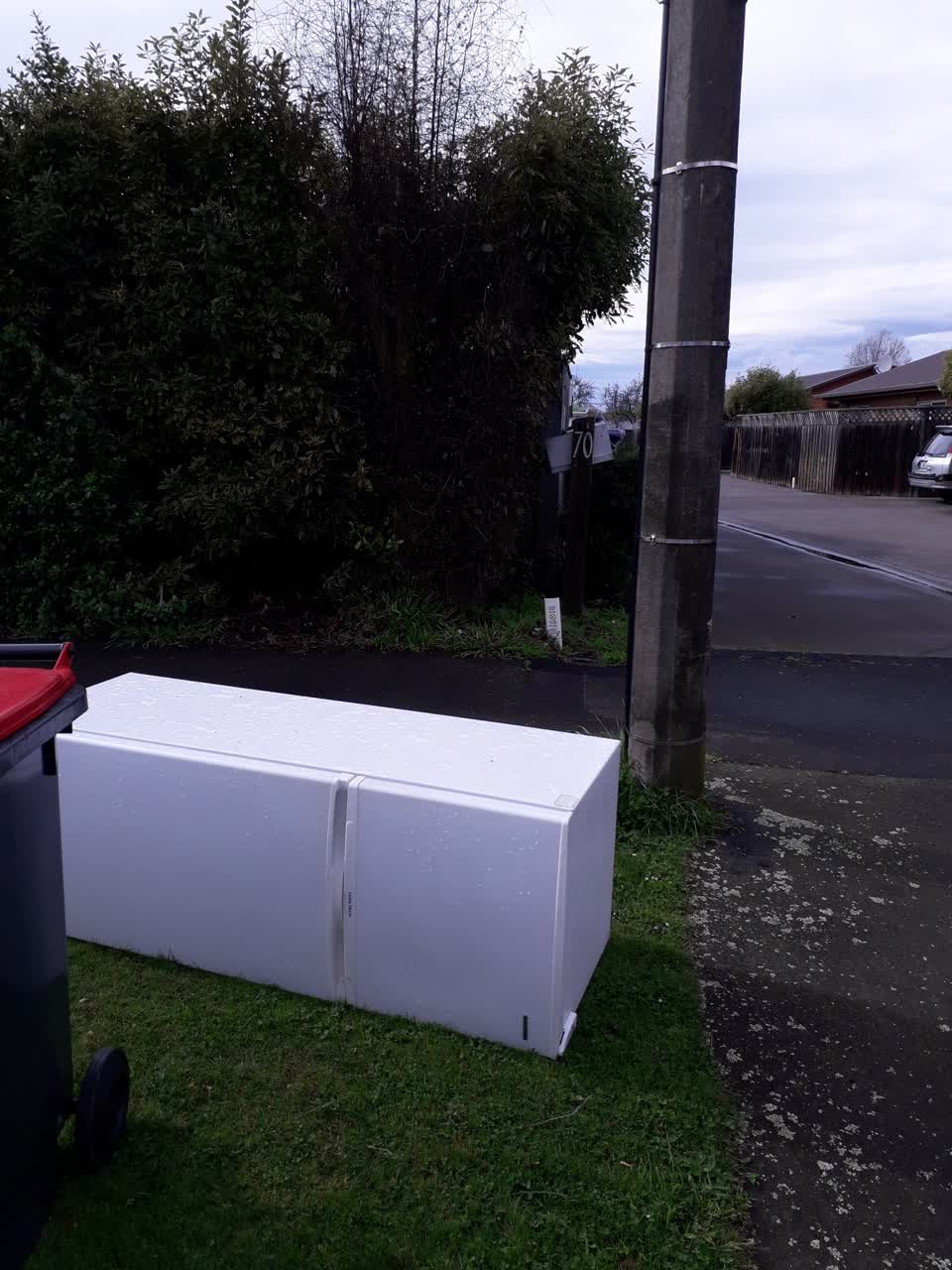 The photograph attached to this rubbish/recycling report