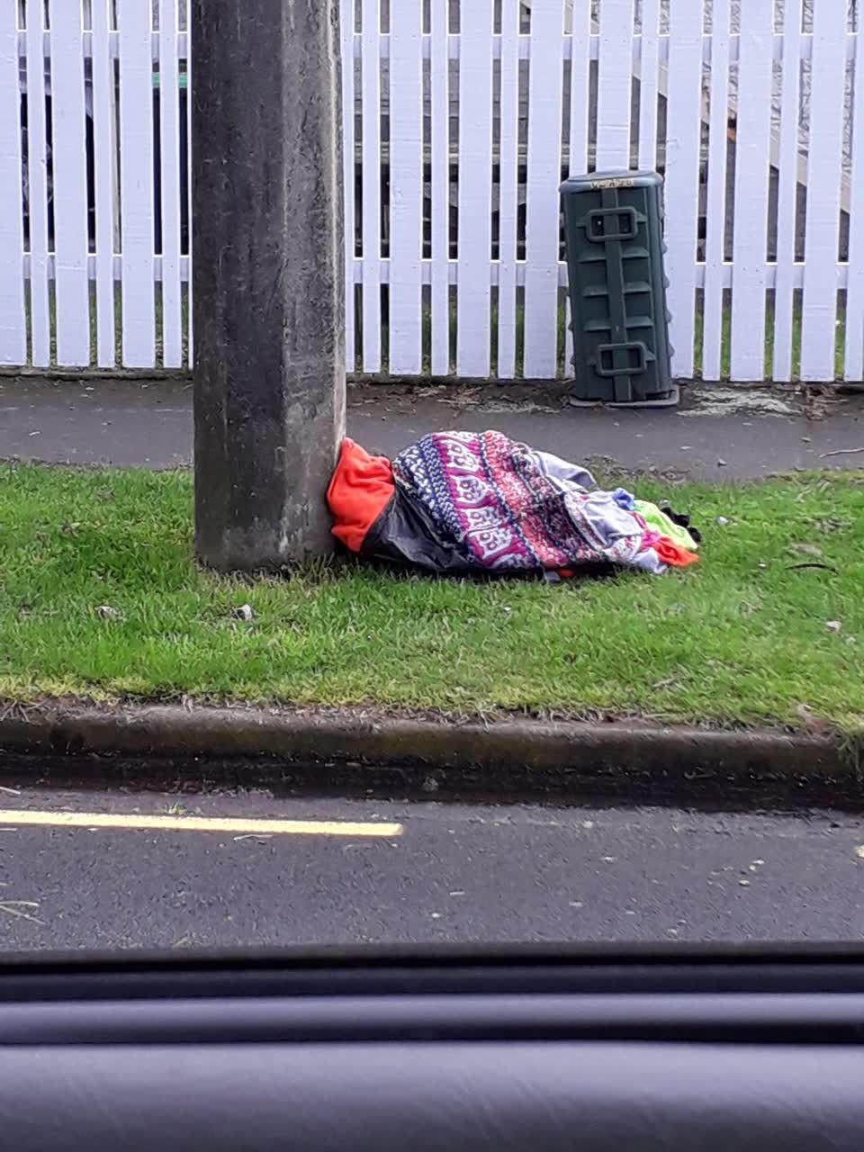 The photograph attached to this rubbish/recycling report