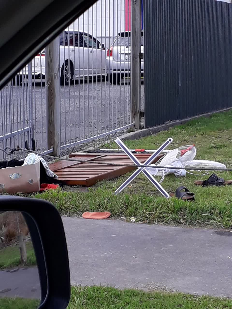 The photograph attached to this rubbish/recycling report