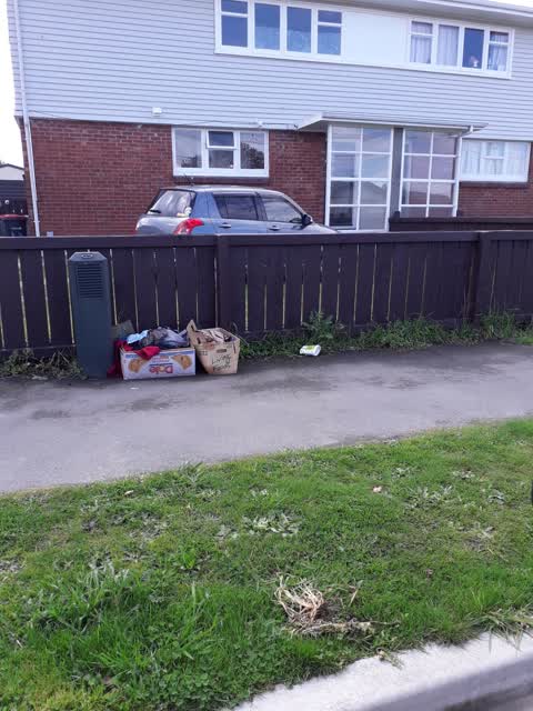 Rubbish/Recycling, a report photo
