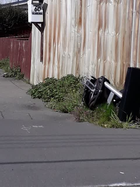 Rubbish/Recycling, a report photo