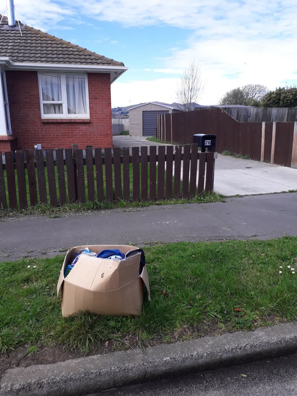 The photograph attached to this rubbish/recycling report
