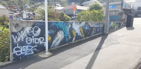Graffiti, a report photo
