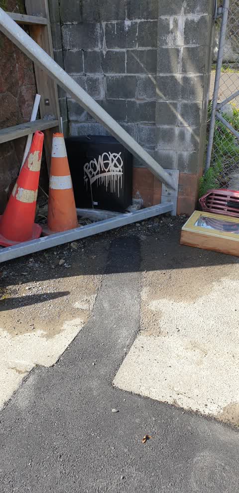 Graffiti, a report photo