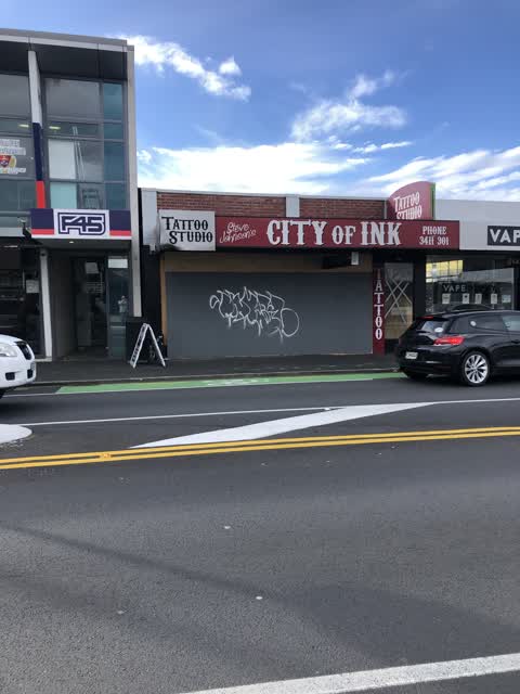 Graffiti, a report photo