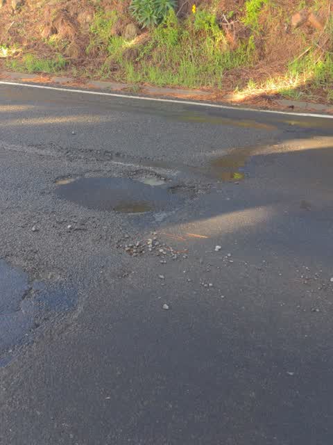 Roading/Streets, a report photo