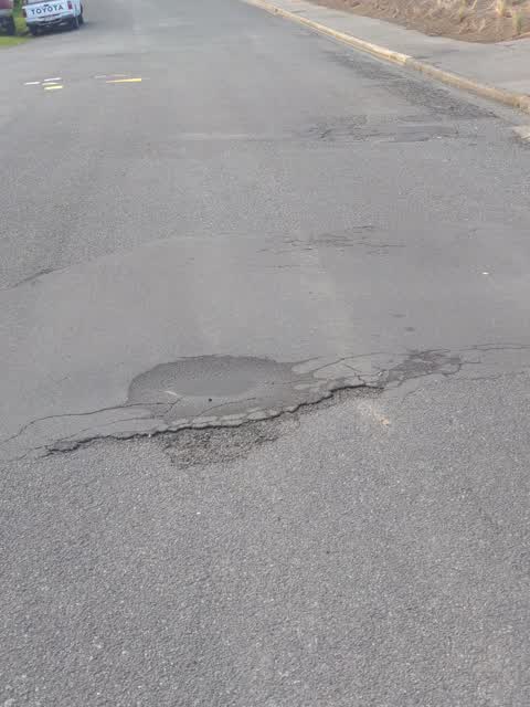 Roading/Streets, a report photo