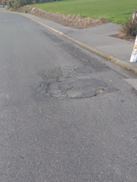Roading/Streets, a report photo