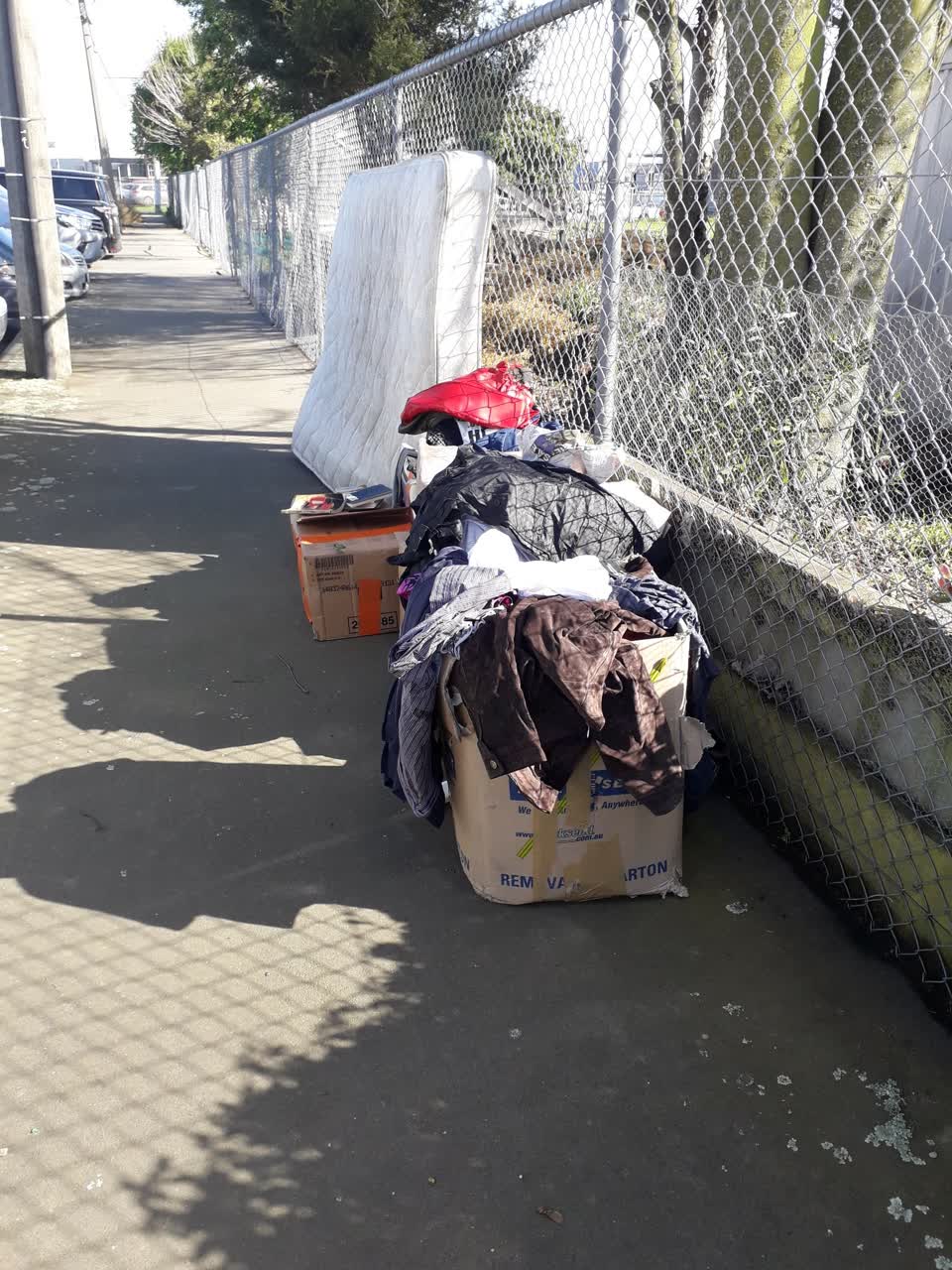 The photograph attached to this rubbish/recycling report